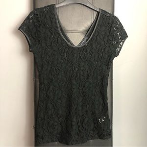 Banana Republic Floral Sheer Lace Crew Neck Top Size Petite S